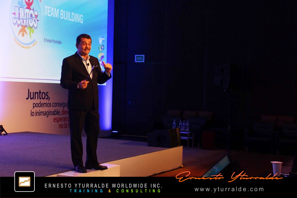 Ernesto Yturralde, Speaker - Storytelling, Charlas y Conferencias Empresariales